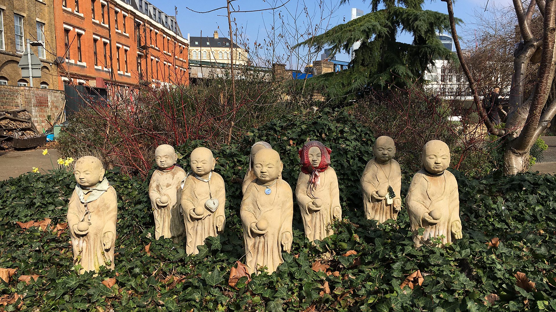 Statues in the Crossbones Graveyard, London